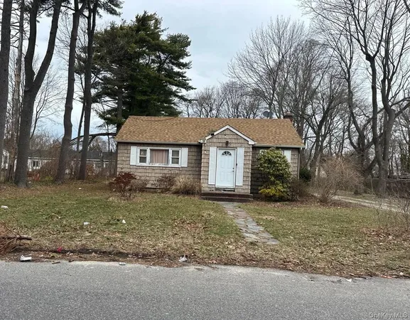 $540,000 | 457 Nostrand Avenue, Central Islip, NY 11722