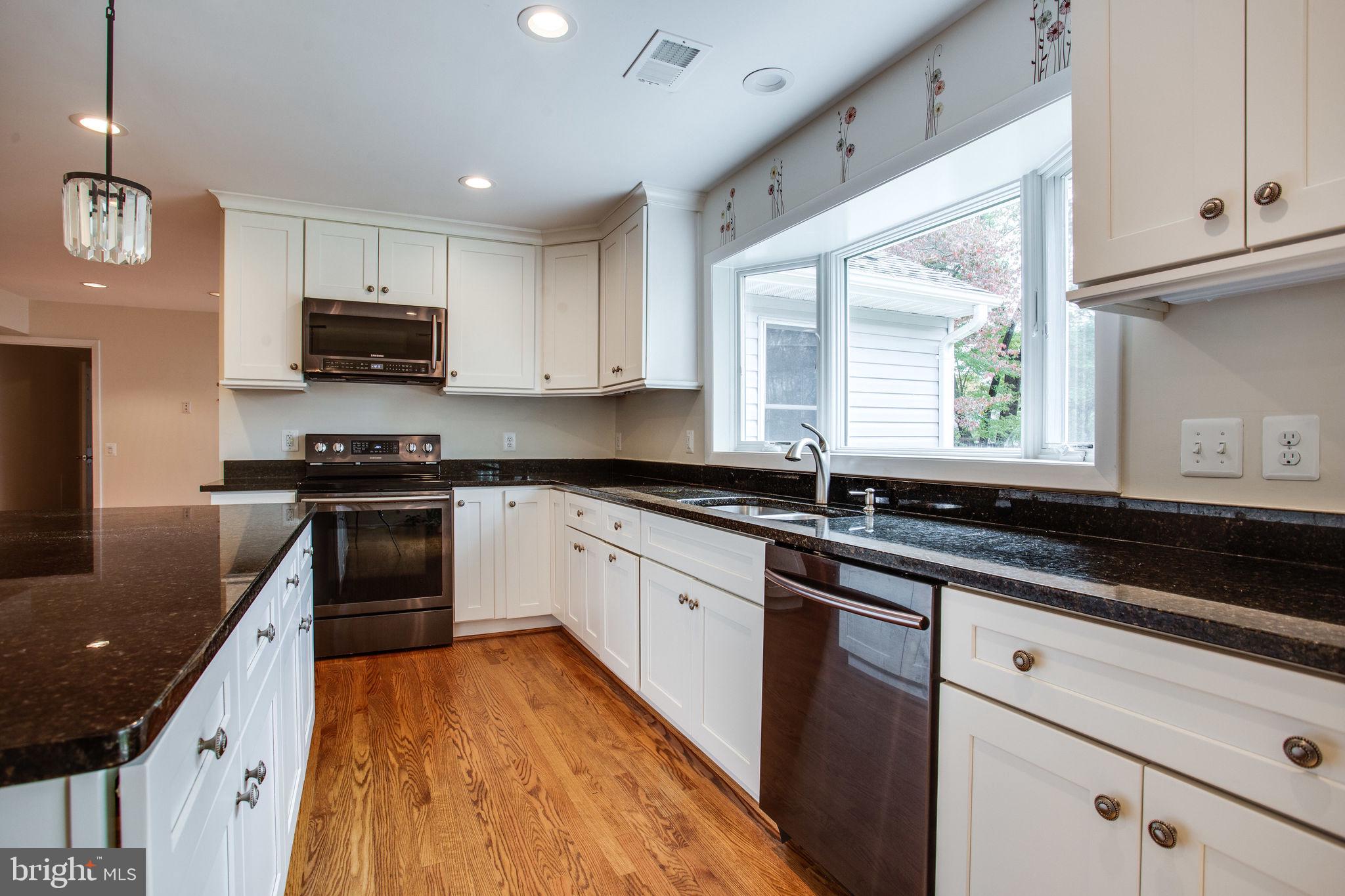 9713 Clarks Crossing Road Vienna, VA 22182 - Photo 18 of 36 Large Updated Kitchen