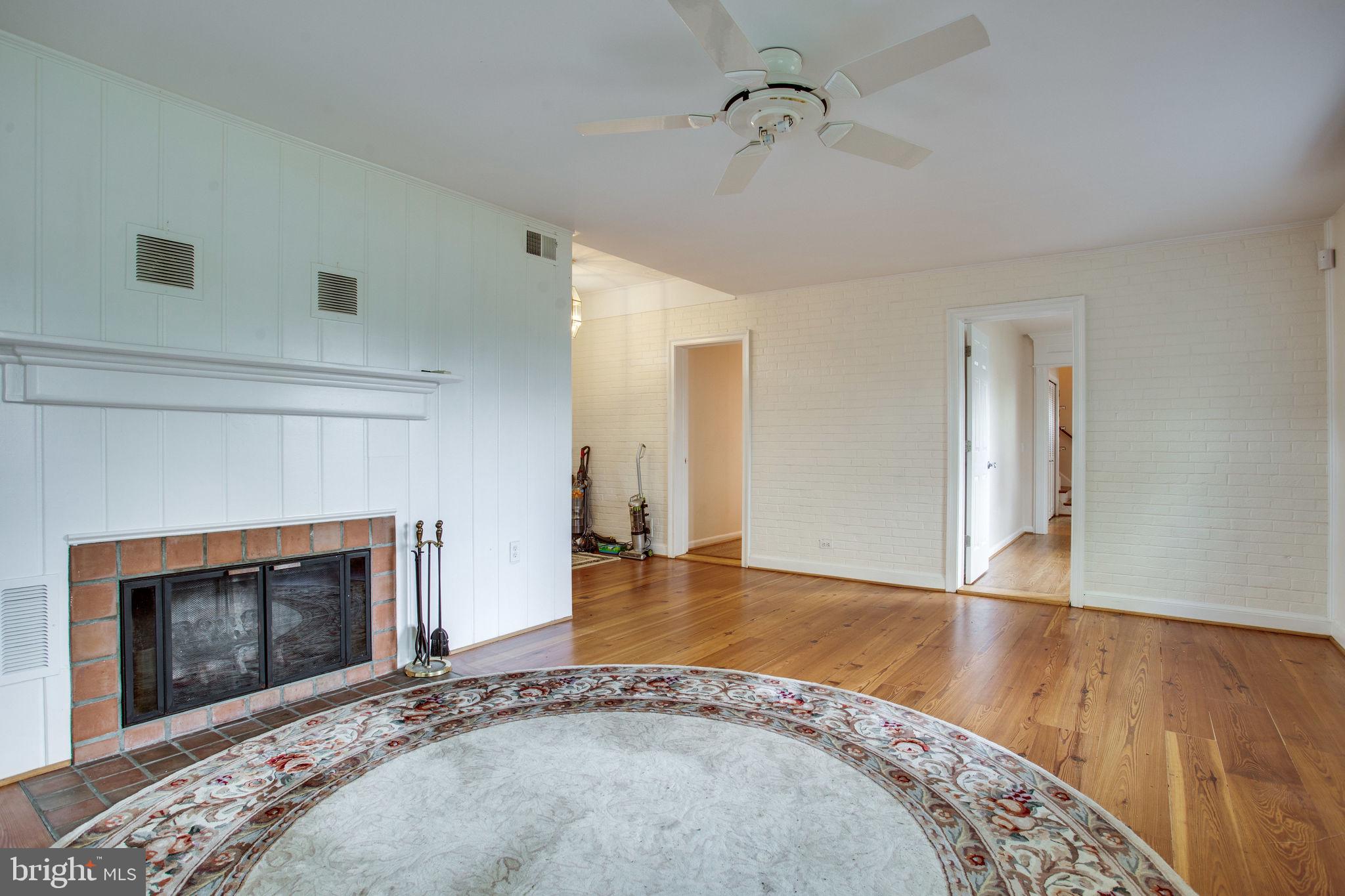 9713 Clarks Crossing Road Vienna, VA 22182 - Photo 20 of 36 Bonus Space or Additional Main Floor Bedroom