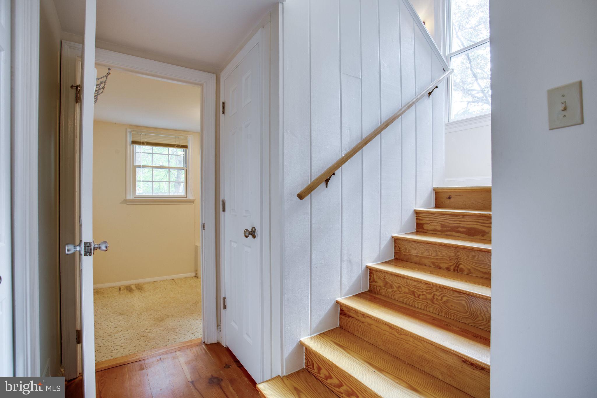 9713 Clarks Crossing Road Vienna, VA 22182 - Photo 21 of 36 Staircase leading to Main suite and Bonus Room