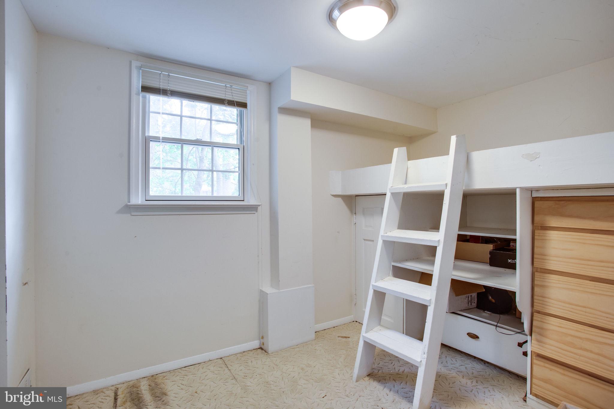 9713 Clarks Crossing Road Vienna, VA 22182 - Photo 22 of 36 Bonus Playroom or Office Space