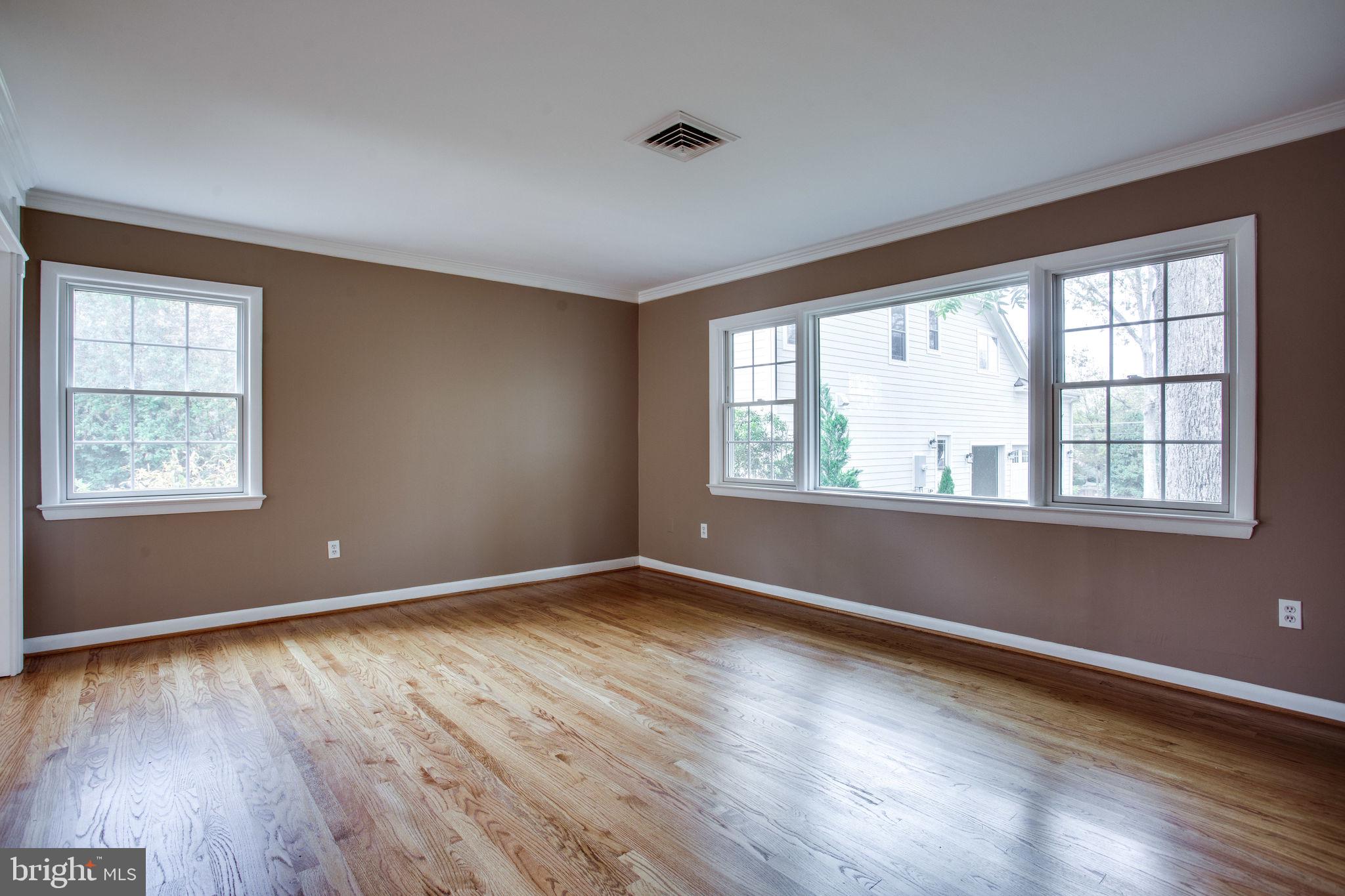 9713 Clarks Crossing Road Vienna, VA 22182 - Photo 5 of 36 Large Light- Filled Formal living area