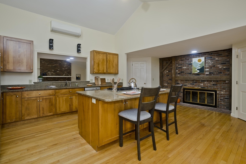5 Stony Hill Road Amherst, MA 01002 - Photo 6 of 42