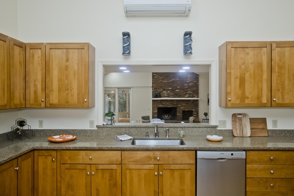 5 Stony Hill Road Amherst, MA 01002 - Photo 9 of 42