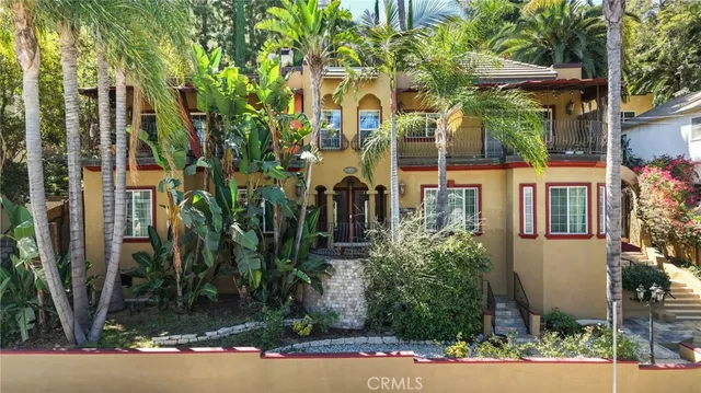 $2,650 | 2253 1/2 North Gower Street, Los Angeles, CA 90028