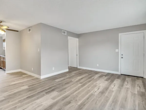$1,325 | 260 West 8th Avenue, Unit 124, Mesa, AZ 85210
