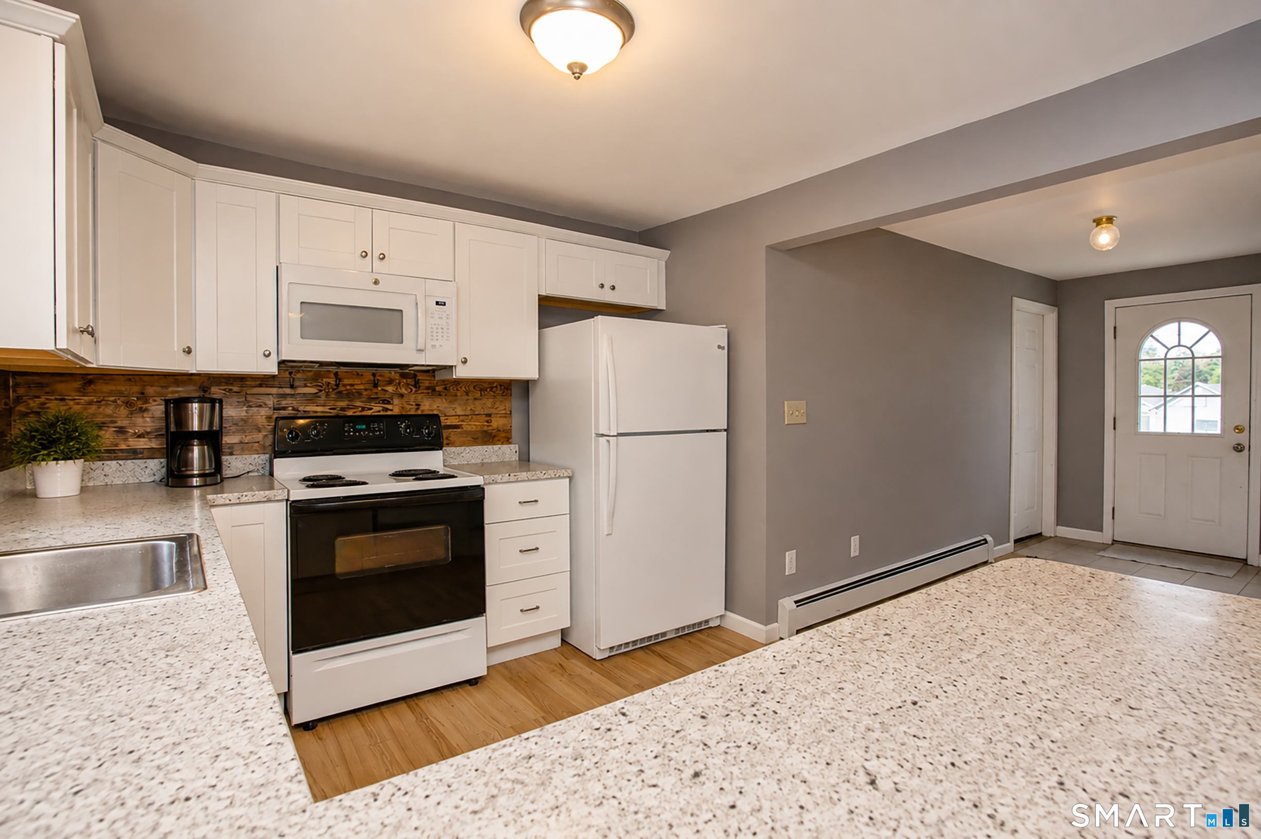 52 Cottage Road Enfield, CT 06082 - Photo 11 of 40 Gallery Image 11