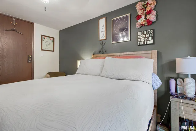 $199,000 | 16042 Ralls Grove Road, Creal Springs, IL 62922