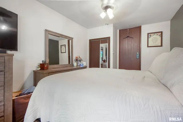 $199,000 | 16042 Ralls Grove Road, Creal Springs, IL 62922