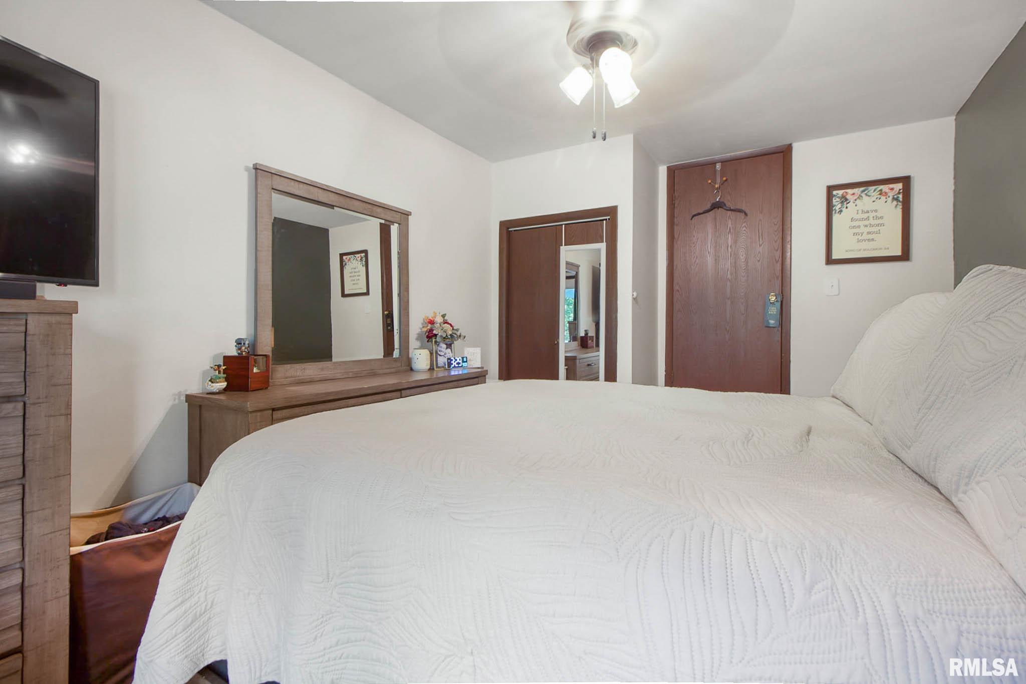 16042 Ralls Grove Road Creal Springs, IL 62922 - Photo 16 of 26