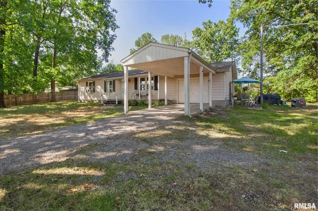 $199,000 | 16042 Ralls Grove Road, Creal Springs, IL 62922