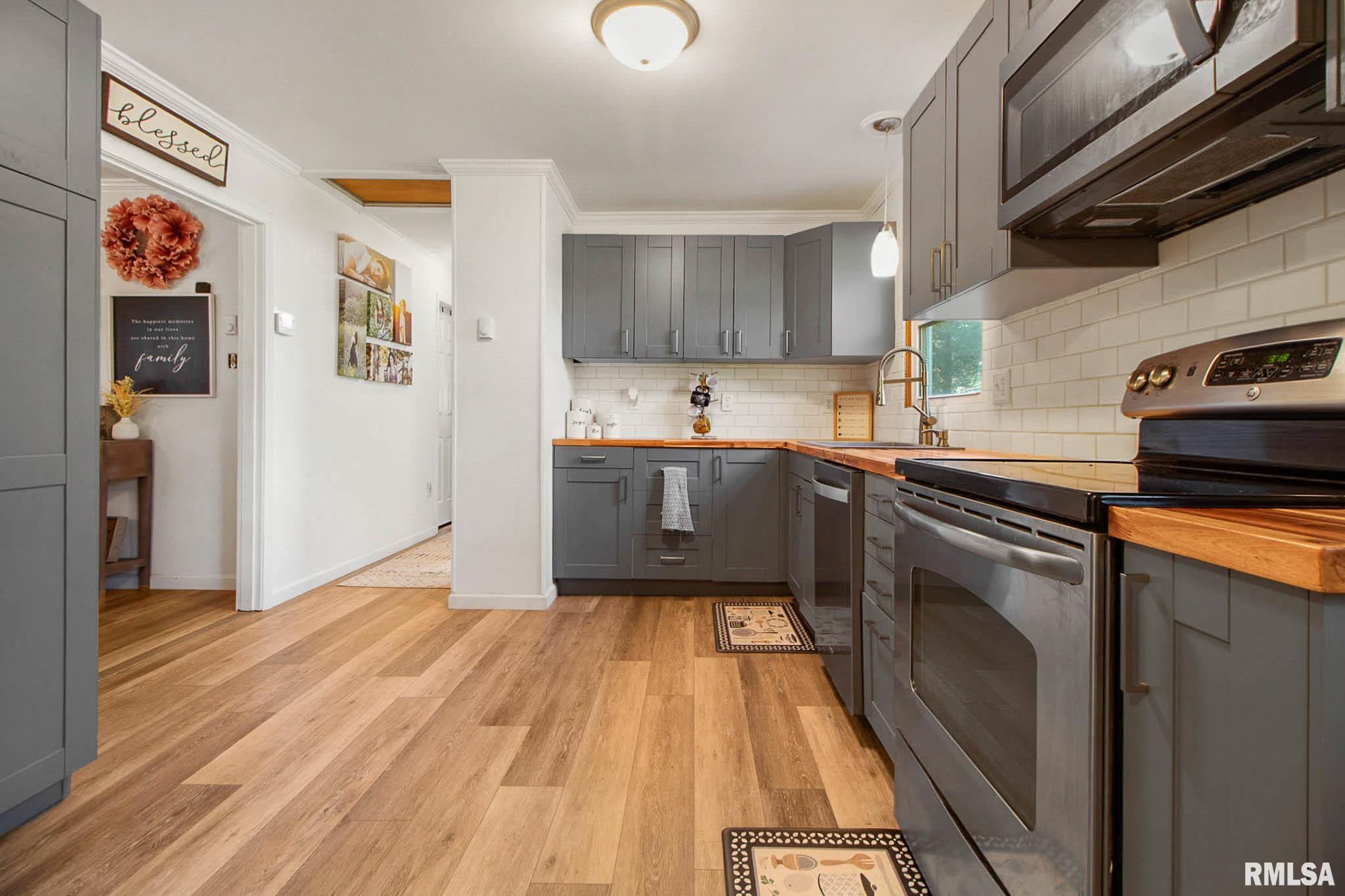 16042 Ralls Grove Road Creal Springs, IL 62922 - Photo 7 of 26