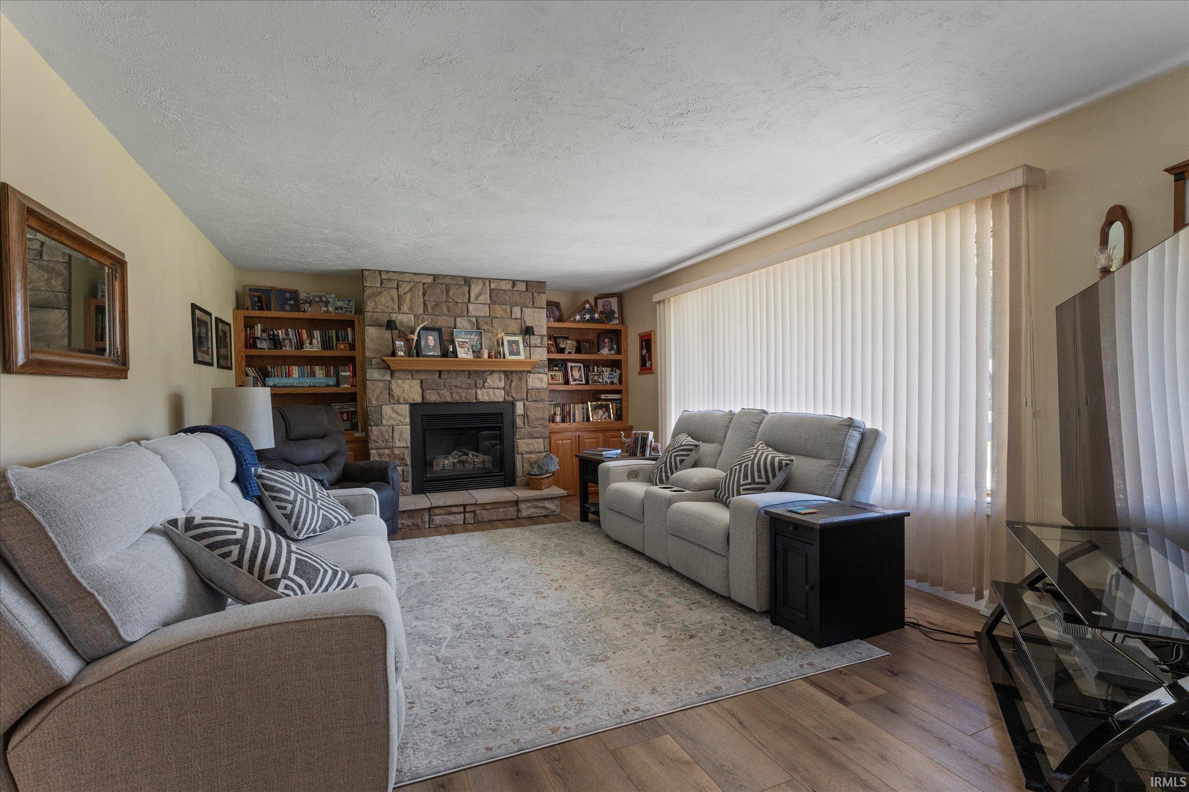 53097 Old Farm Road Elkhart, IN 46514 - Photo 5 of 47