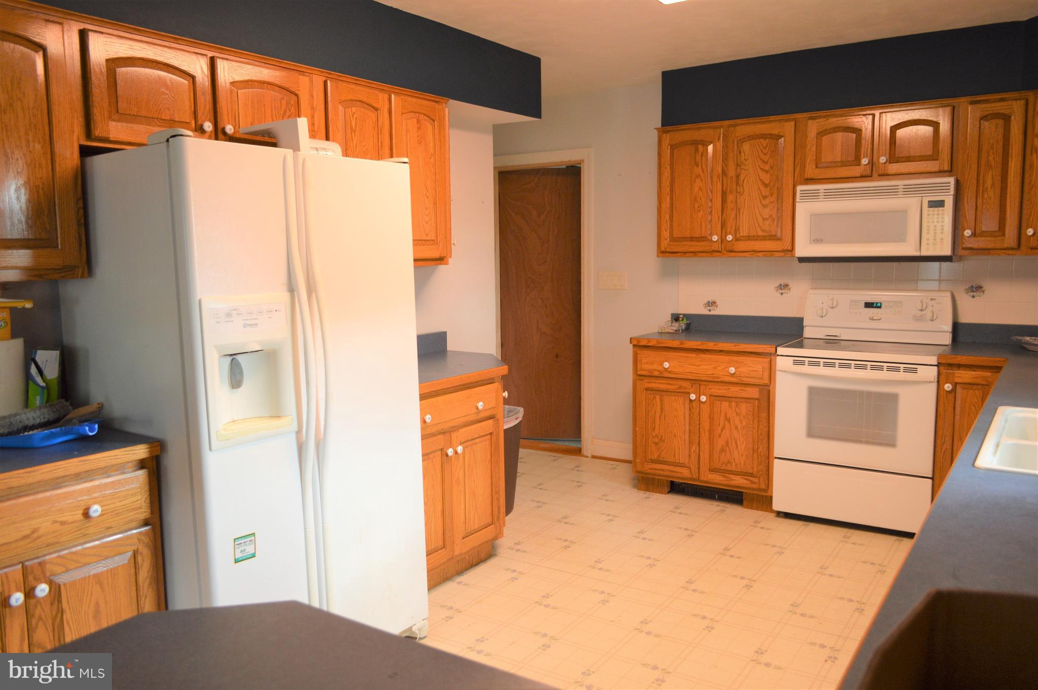 2209 Fairmount Road Hampstead, MD 21074 - Photo 10 of 29 Another view of Kitchen