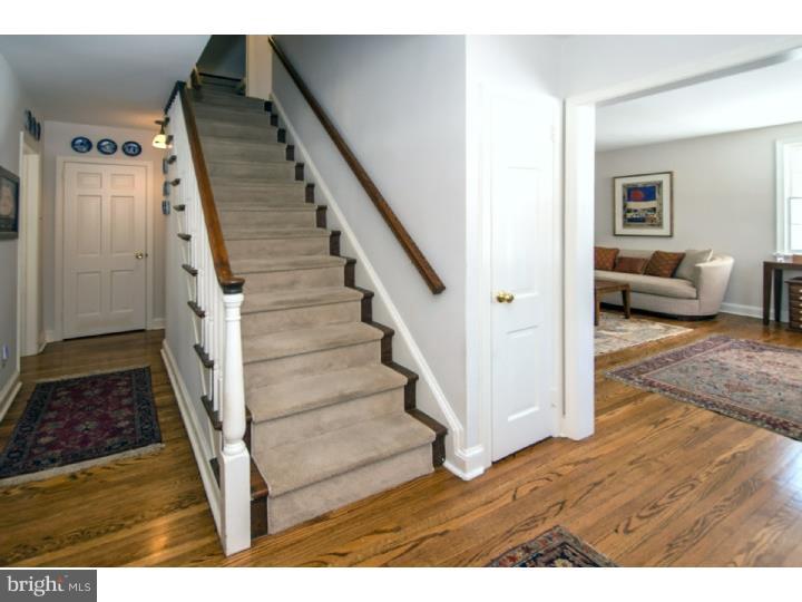 116 Pine Tree Road Wayne, PA 19087 - Photo 14 of 25 Foyer