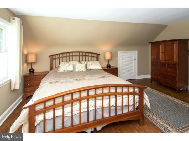 116 Pine Tree Road Wayne, PA 19087 - Photo 17 of 25 Master Bedroom