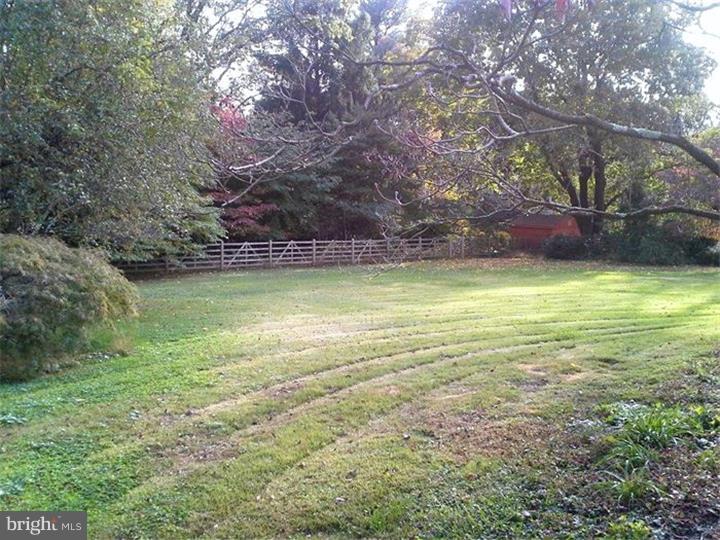 116 Pine Tree Road Wayne, PA 19087 - Photo 24 of 25 Exterior Back