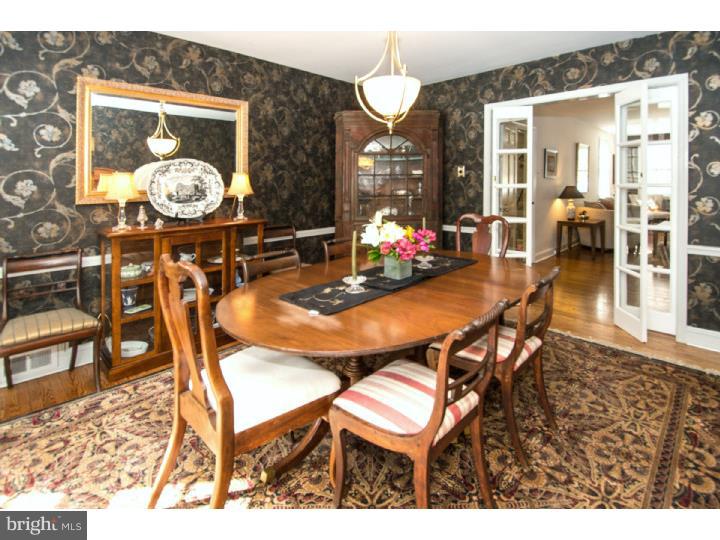 116 Pine Tree Road Wayne, PA 19087 - Photo 9 of 25 Dining Room
