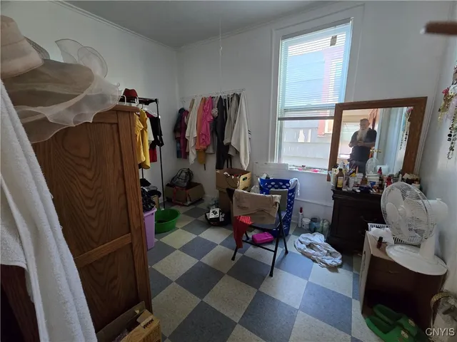 $119,900 | 317 East Division Street, Syracuse, NY 13208