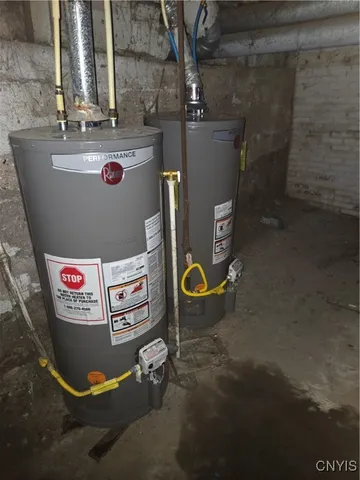 $119,900 | 317 East Division Street, Syracuse, NY 13208