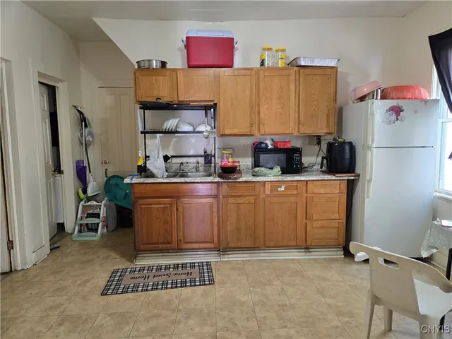 $119,900 | 317 East Division Street, Syracuse, NY 13208