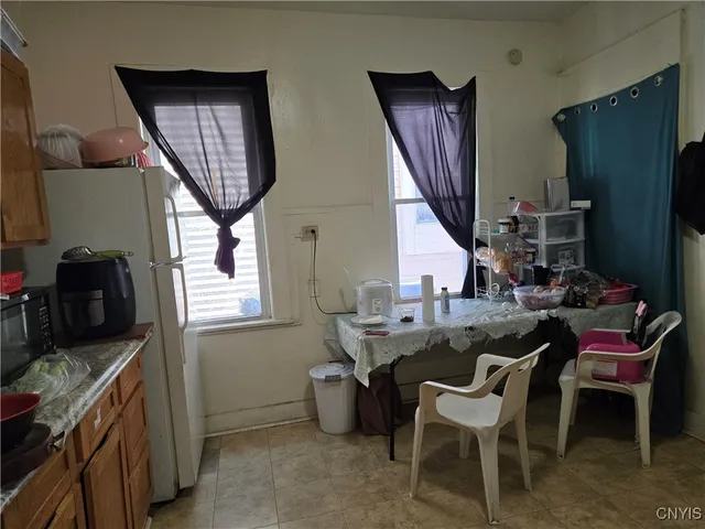 $119,900 | 317 East Division Street, Syracuse, NY 13208