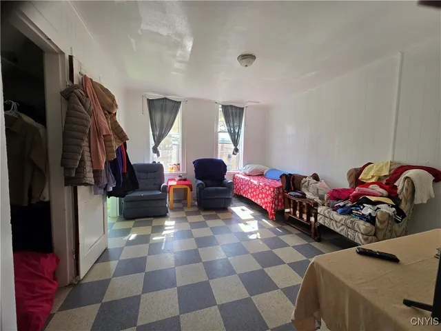 $119,900 | 317 East Division Street, Syracuse, NY 13208