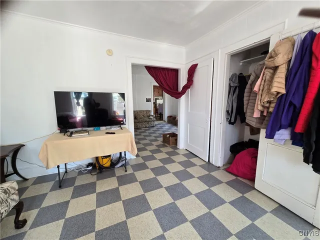 $119,900 | 317 East Division Street, Syracuse, NY 13208