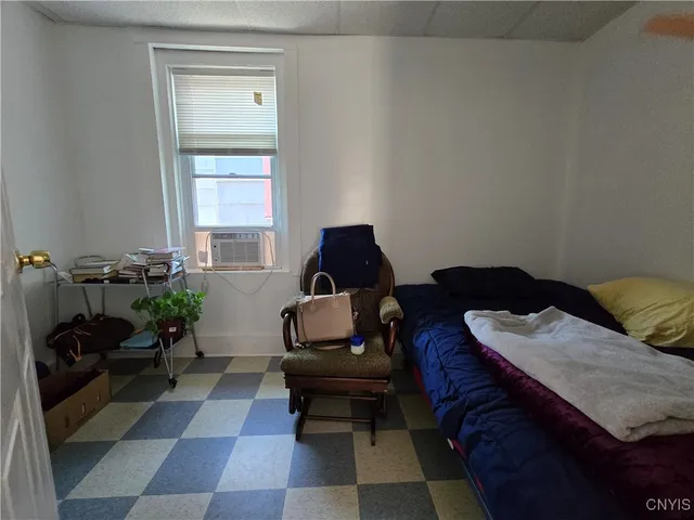 $119,900 | 317 East Division Street, Syracuse, NY 13208