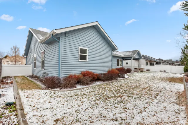 $515,000 | 645 West Woodlawn Drive, Hayden, ID 83835