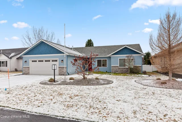 $515,000 | 645 West Woodlawn Drive, Hayden, ID 83835