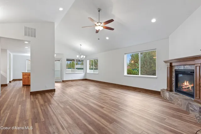 $515,000 | 645 West Woodlawn Drive, Hayden, ID 83835