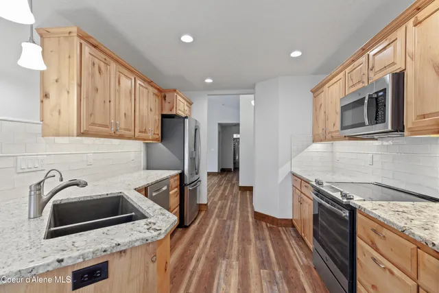 $515,000 | 645 West Woodlawn Drive, Hayden, ID 83835