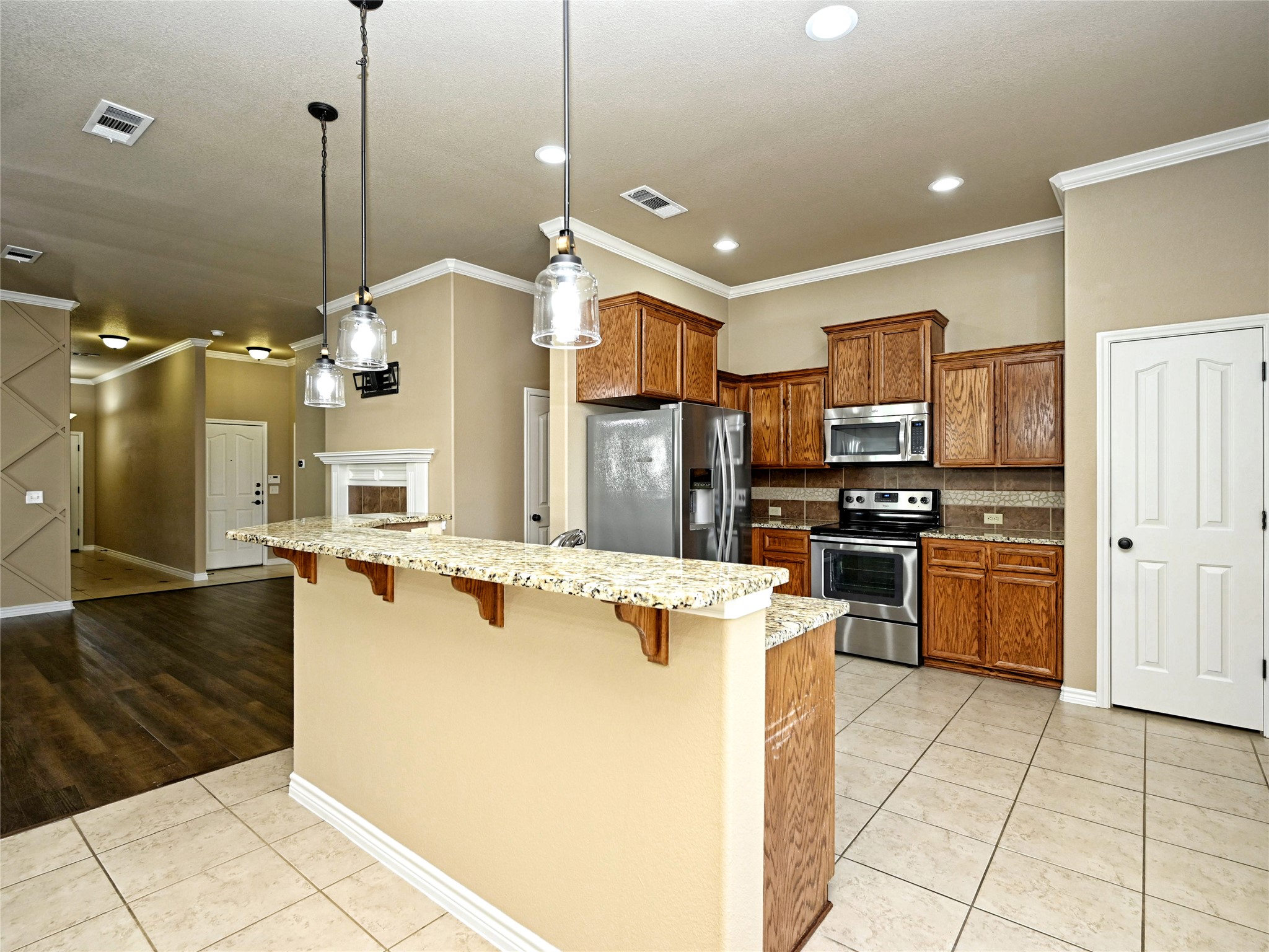 224 Geode Lane Jarrell, TX 76537 - Photo 17 of 36 Refrigerator Included!