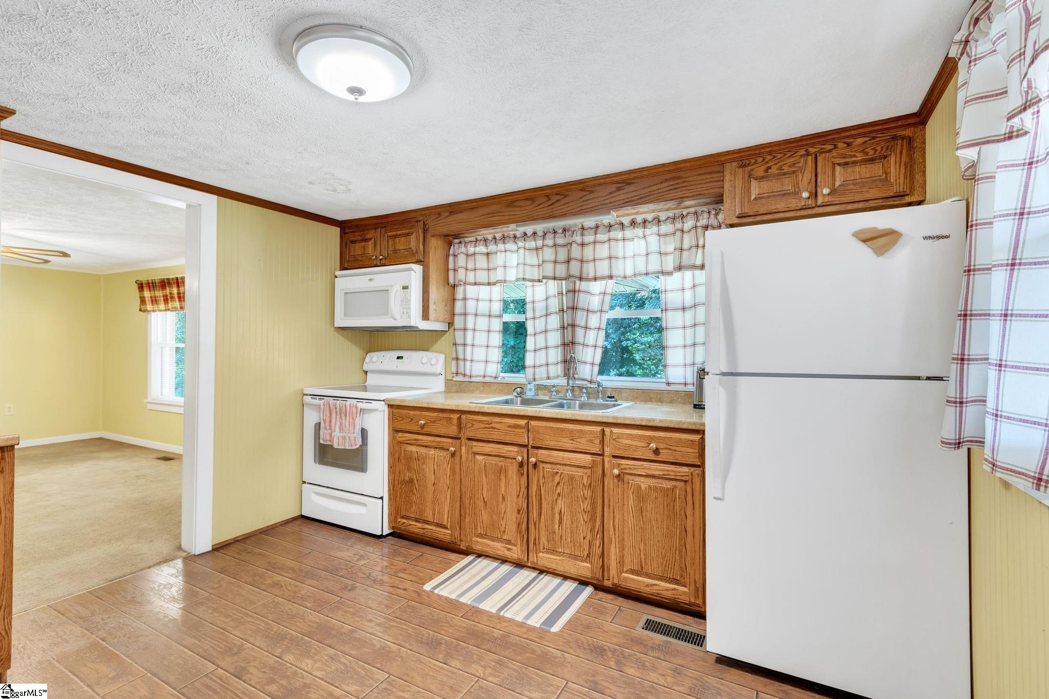 231 Camp Creek Road Central, SC 29630 - Photo 8 of 25