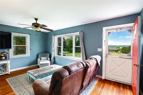 $524,900 | 27 Alan Avenue, Portsmouth, RI 02871