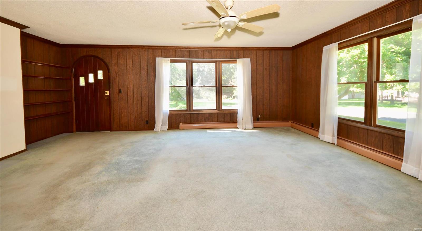 1026 Schwarz Road Edwardsville, IL 62025 - Photo 11 of 34 Gallery Image 11