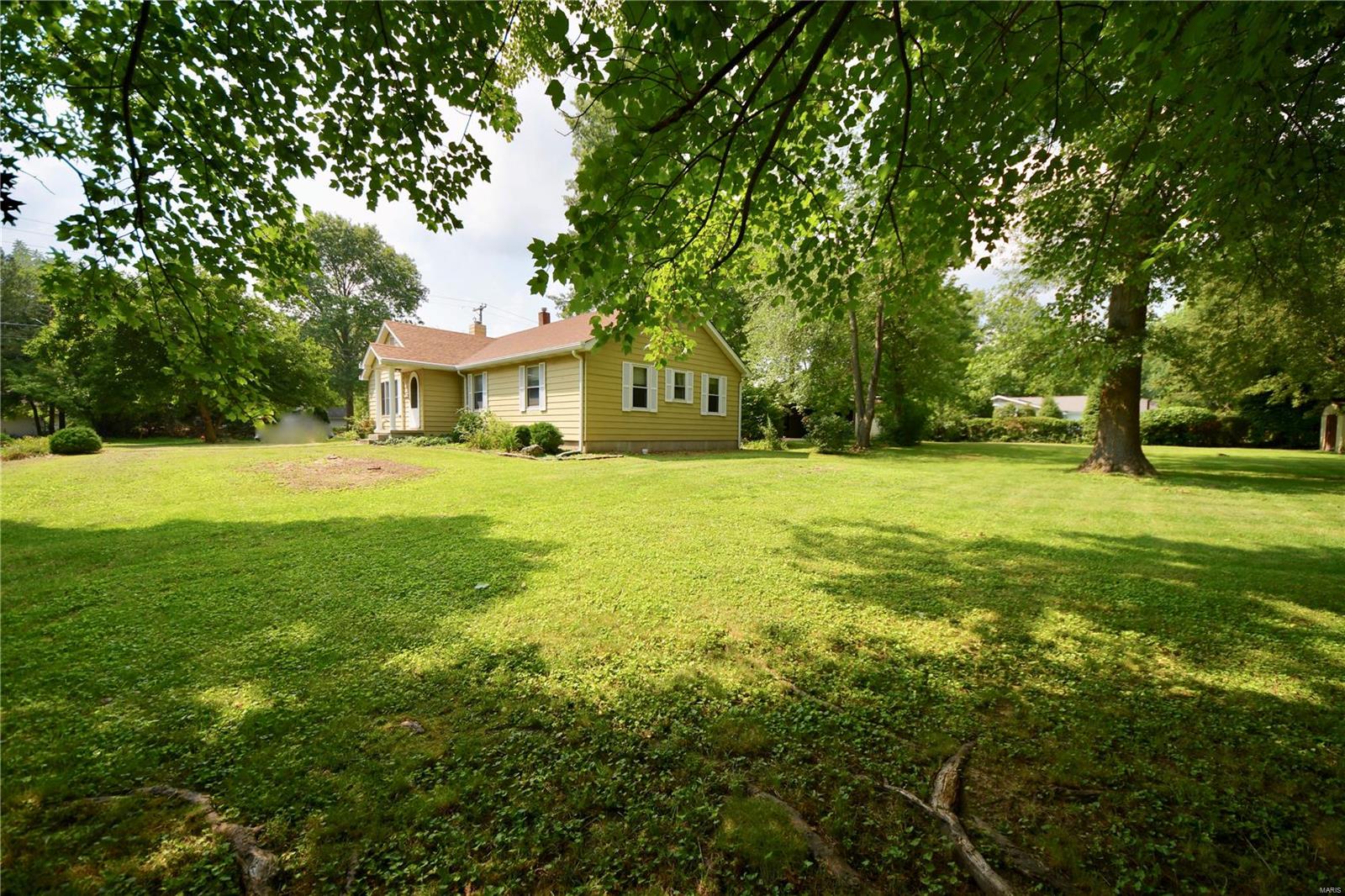 1026 Schwarz Road Edwardsville, IL 62025 - Photo 33 of 34 Gallery Image 33