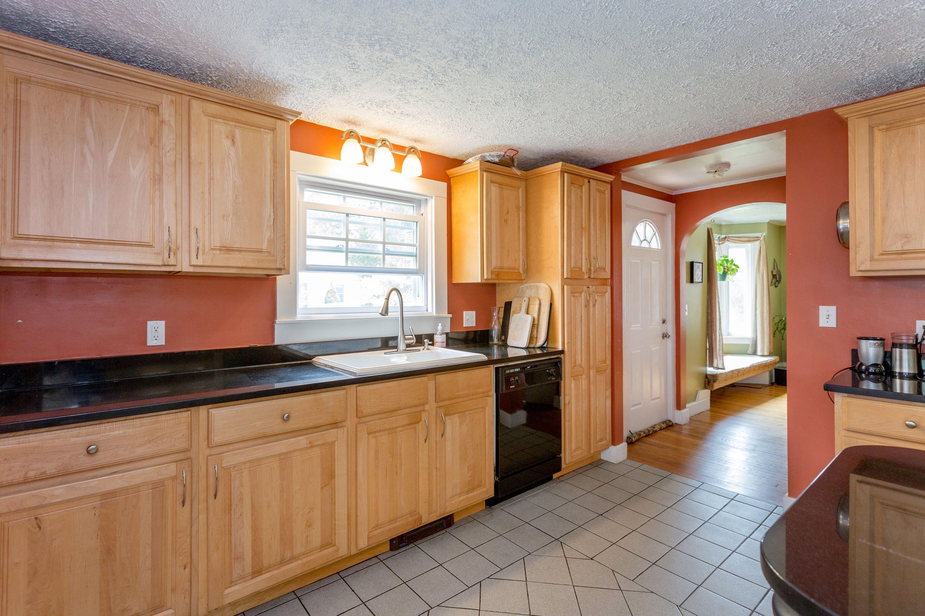 22 Thompson Street Brunswick, ME 04011 - Photo 6 of 33 Thompson_Baribeau_08
