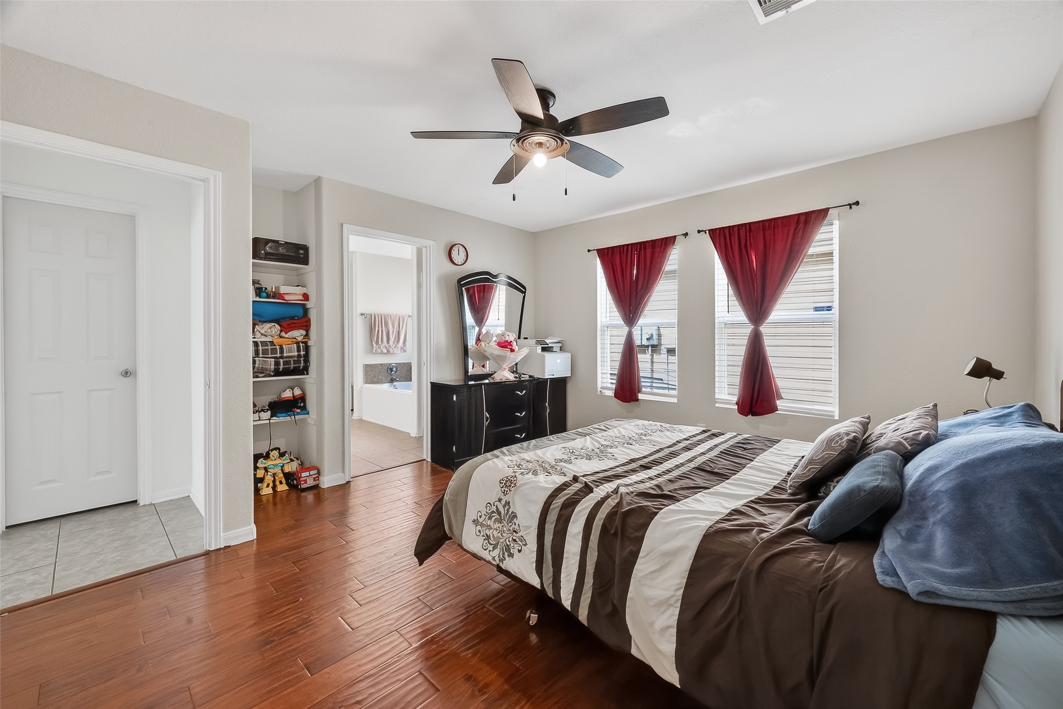 3131 Upland Spring Trace Katy, TX 77493 - Photo 20 of 48 a bedroom with a bed and a window