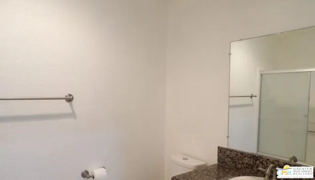 a view of utility room