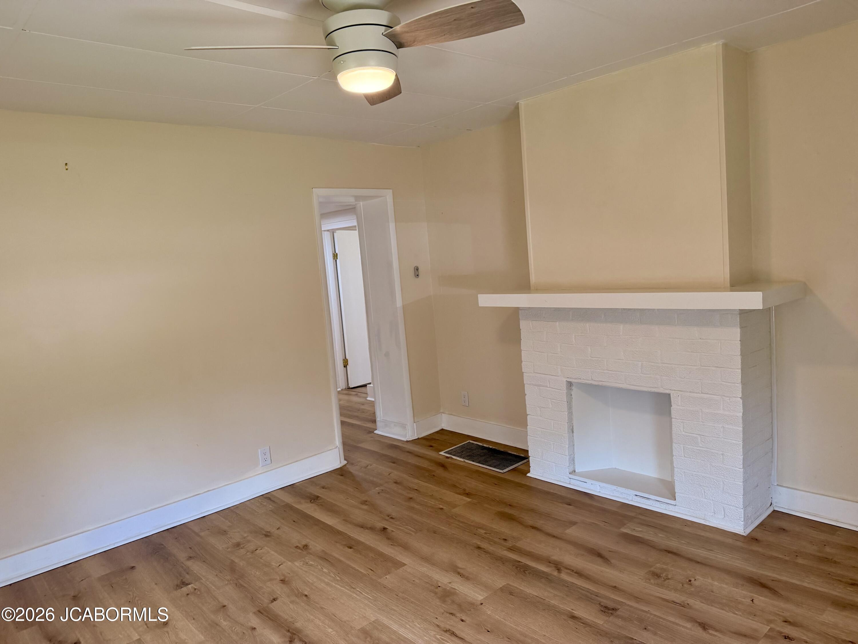 205 West 2nd Street Fulton, MO 65251 - Photo 6 of 31 12