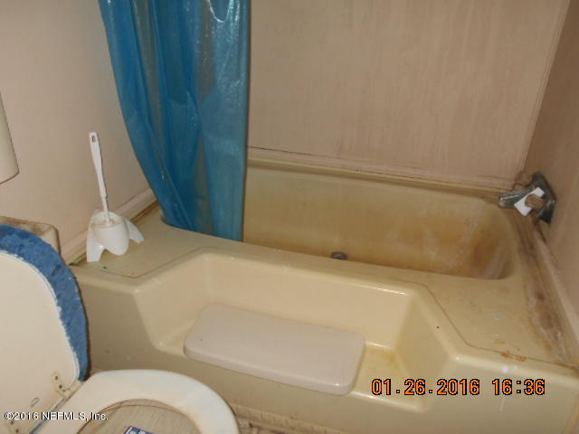 7096 Pitts Road Jacksonville, FL 32219 - Photo 10 of 12 Bathroom 2 additional