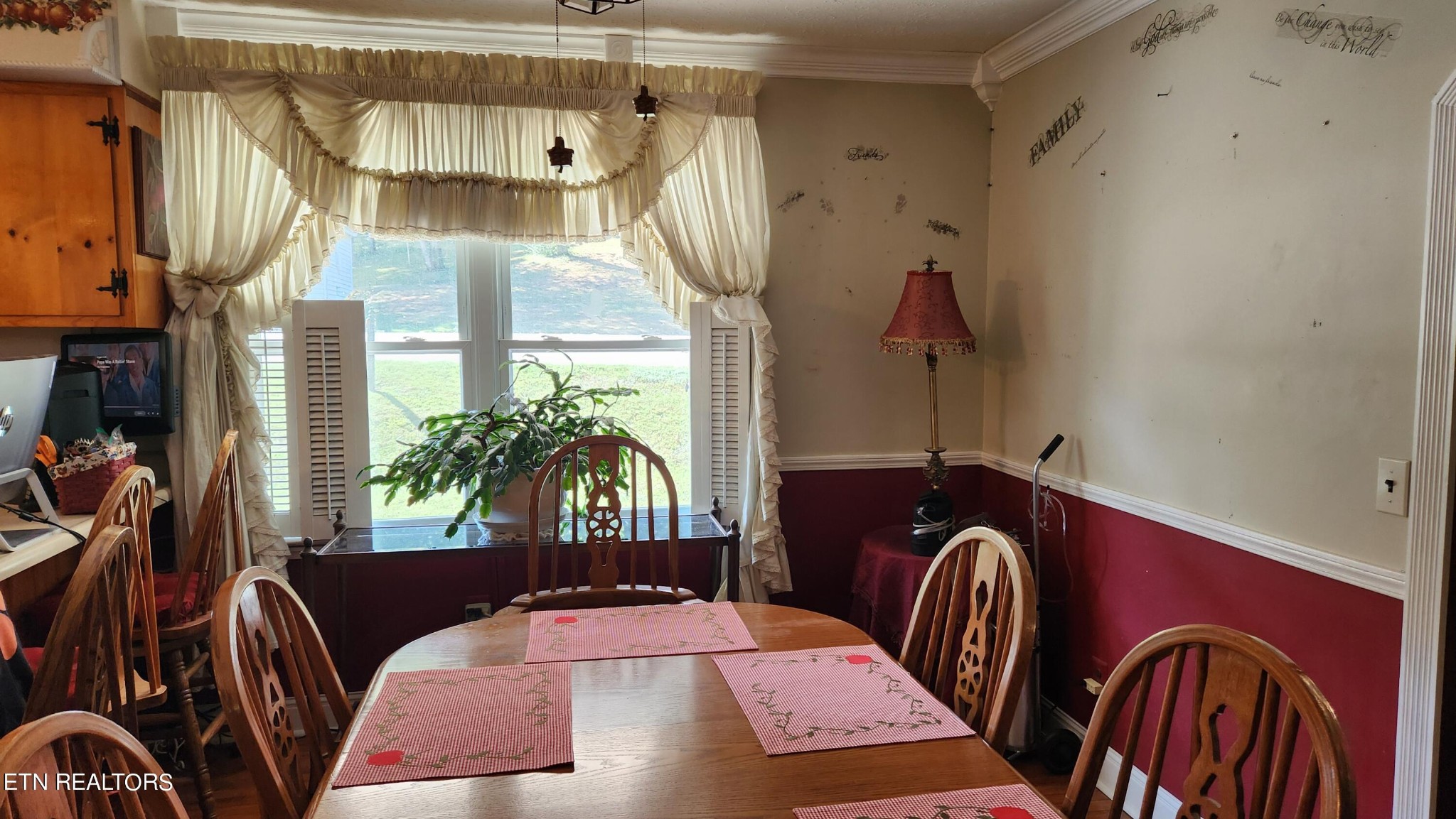 14915 Steekee Road Loudon, TN 37774 - Photo 26 of 37 a bedroom with furniture and a wooden floor