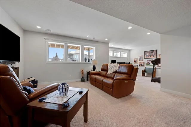 $749,900 | 1433 Woodland Road, Greenwood, MO 64034