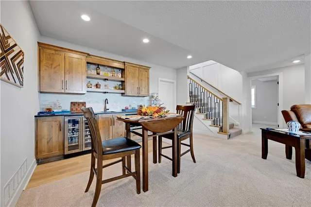 $749,900 | 1433 Woodland Road, Greenwood, MO 64034