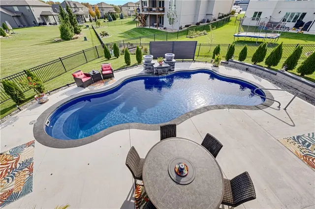 $749,900 | 1433 Woodland Road, Greenwood, MO 64034