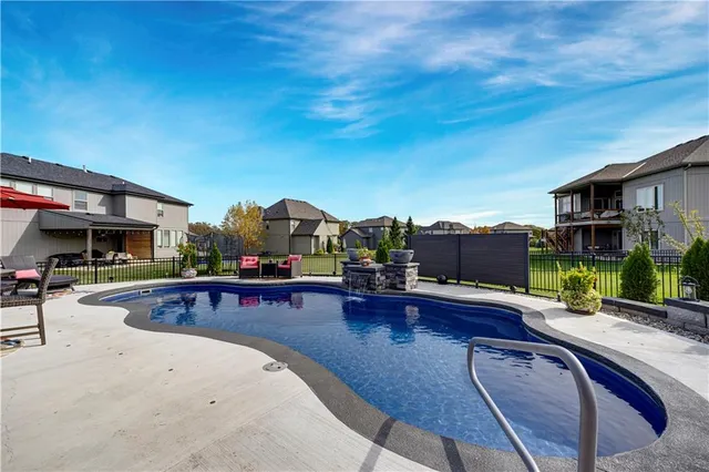 $749,900 | 1433 Woodland Road, Greenwood, MO 64034