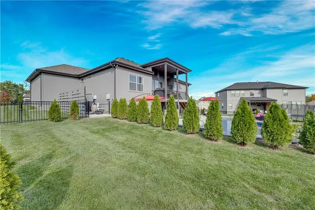 $749,900 | 1433 Woodland Road, Greenwood, MO 64034