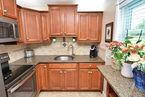 $1,600 | 1225 Northwest 21st Street, Unit 3105, Stuart, FL 34994